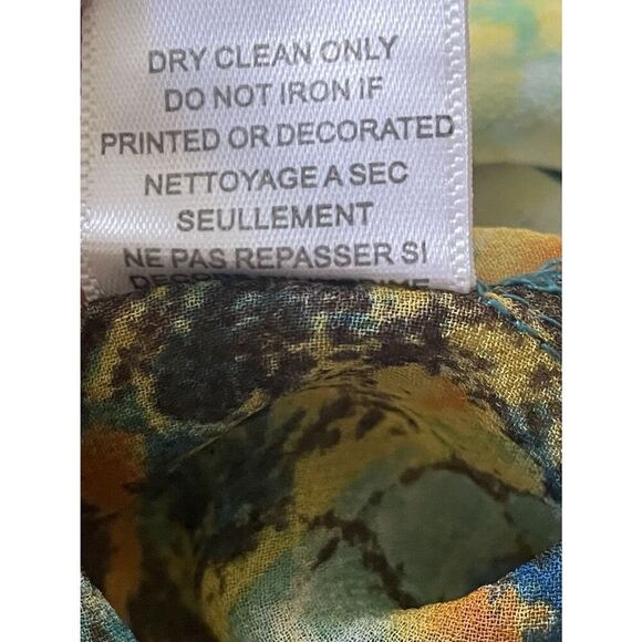 Pure Amici 100 % Silk Button Down Blouse Size S Multicolor Abstract Print - Picture 6 of 9